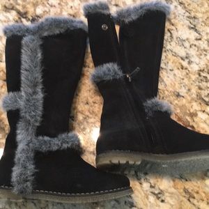 Primigi (girls) black suede boots size 27 (10)